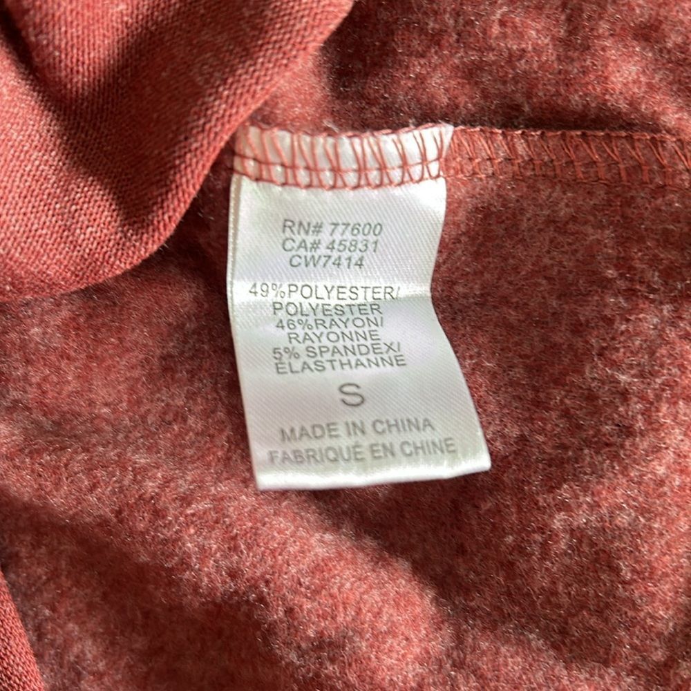 Chaser Skull Sweatshirt Size Small in Dark Raspberry NWT - Picture 5 of 5